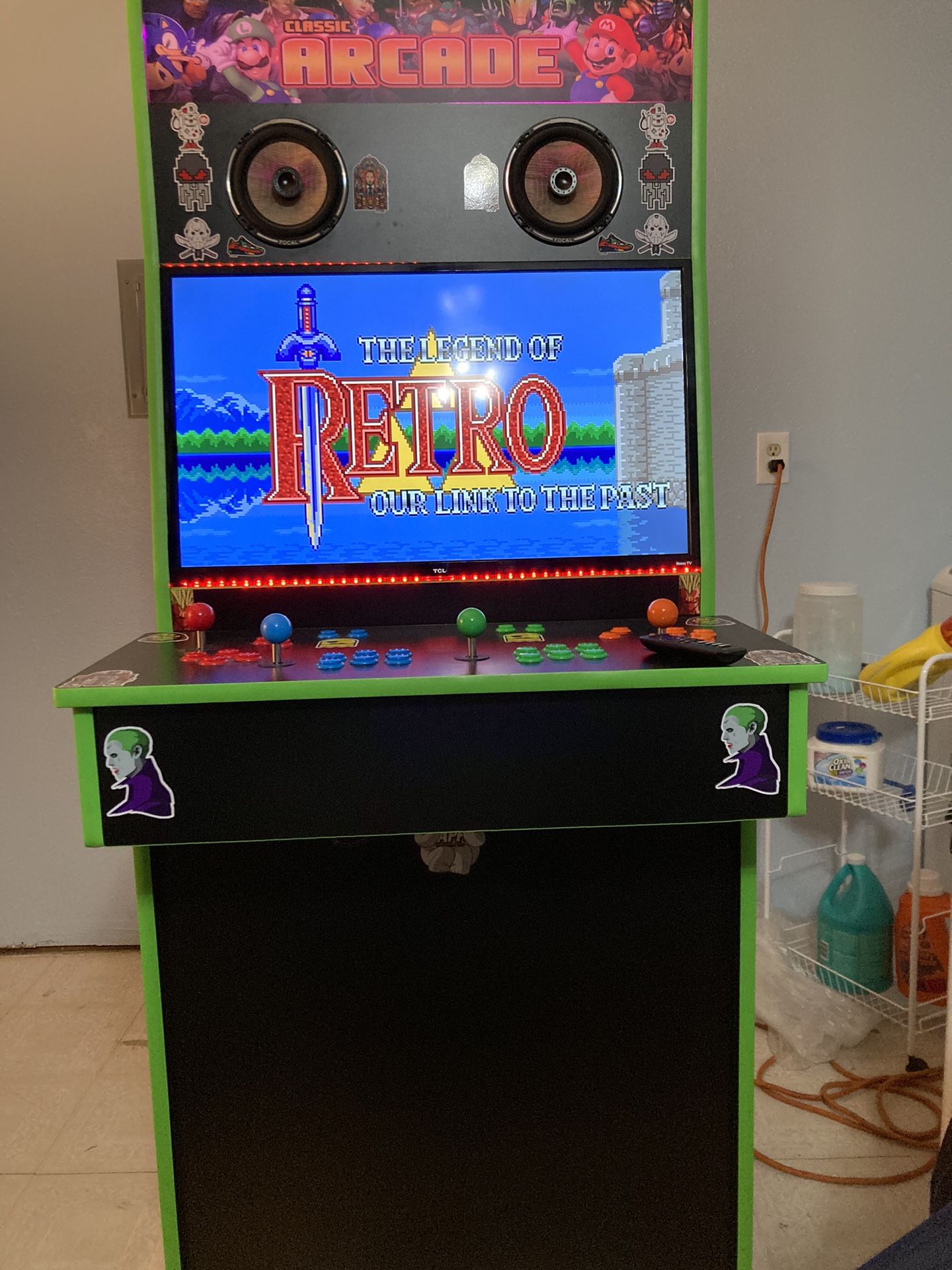 Arcade Guys 32” Tag Slim Arcade