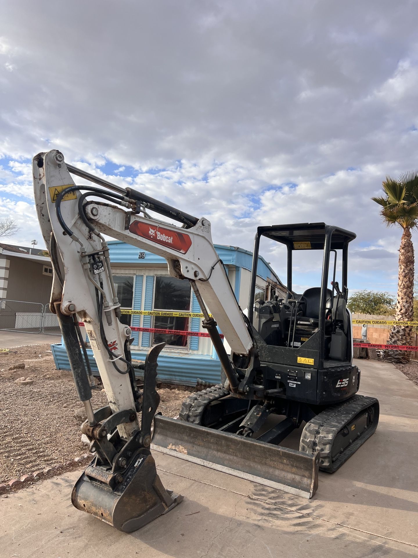 Minor Excavator Bobcat E35 Jackhammer Trailer