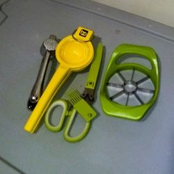 Kitchen Tools and Tumbler Straws 