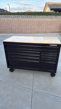 Husky tool chest