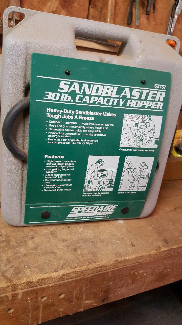 Speedaire portable sandblaster