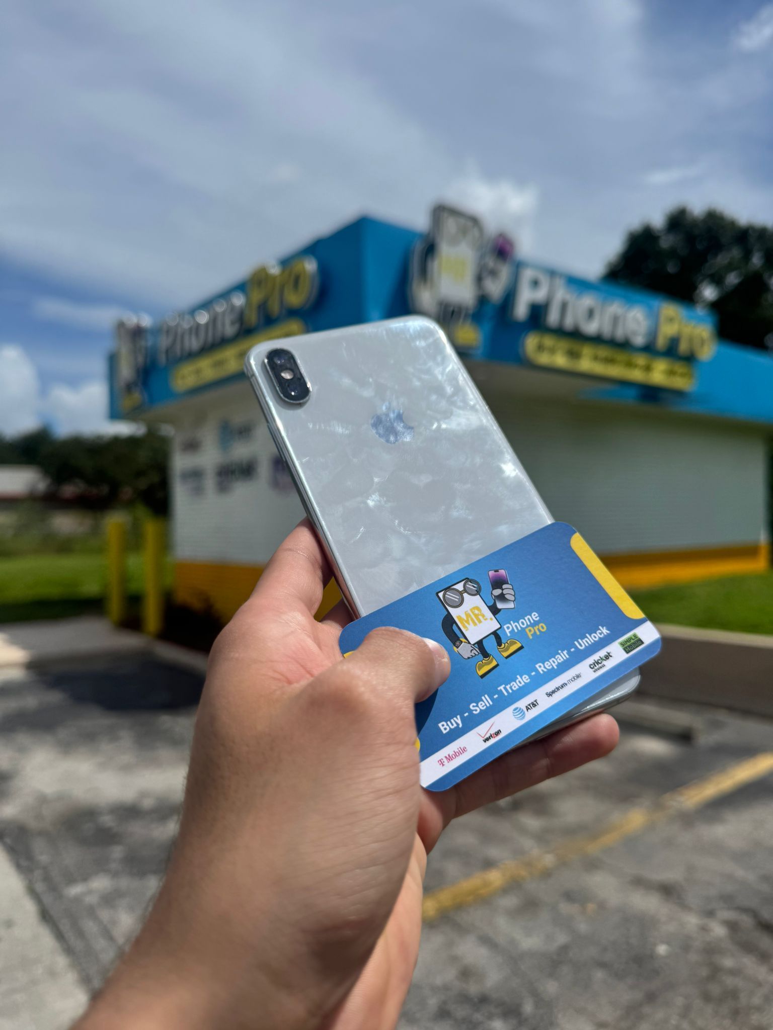 iPhone X! BLOW OUT SALE!