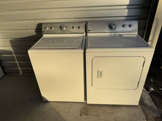 Maytag Washer And Dryer Set 