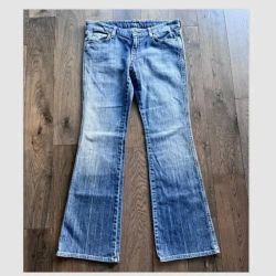 7 For All Mankind Lexie Bootcut Jeans Size 30x31 Petite "A" Pocket Denim Flare