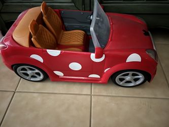 Disney Minnie Doll Convertible car
