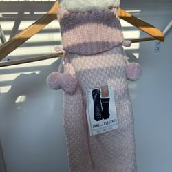 BRAND NEW Women’s Gripper Slipper Socks 