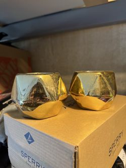 Small flower pots