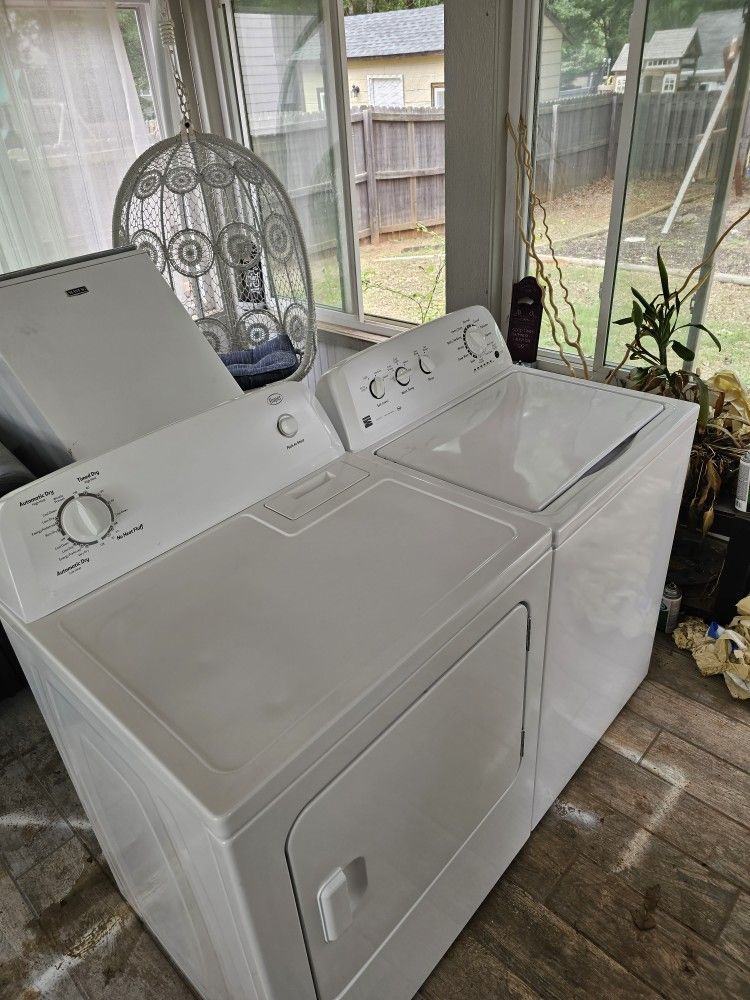 Kenmore Series 200 High Efficiency Washer And Dryer Set