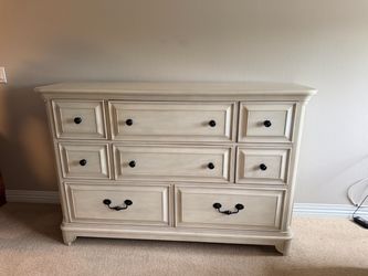 2 pieces - Living Spaces Kincaid Dresser & Chest Set (Solid Wood / Great Condition)