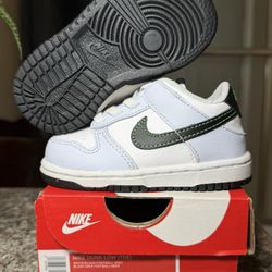 Nike Dunk Low Grey Green Strike TD 