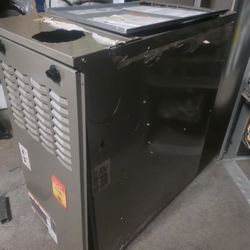 Furnace Bryant and Carrier 3 and 4 tonnes 300 each 