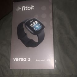 Fitbit versa 3 Fitness Watch  ! Great Condition !