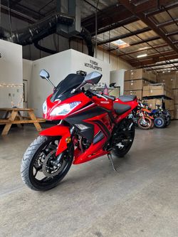 250cc SuperBike Ninja Clone Motorcycle | 6-Speed EFI | Street Legal