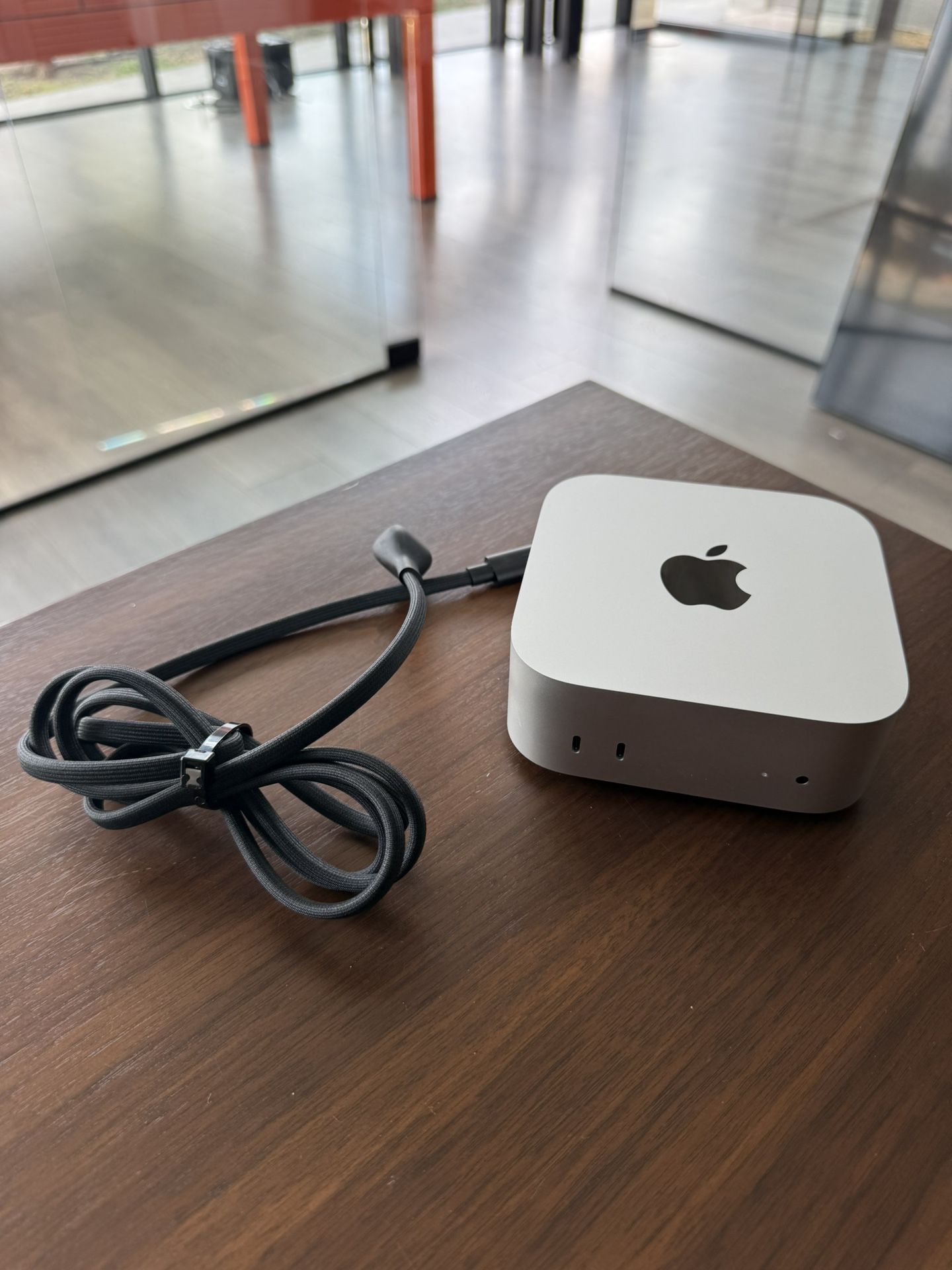 Apple Mac Mini M4 Chip 16GB Ram 256SSD! 90 day warranty! We offer financing!