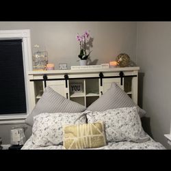 Queen Size Bedroom Furniture Set 