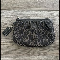 Coach Coin Purse Lavender lining inside 