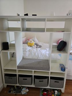 Storage shelf