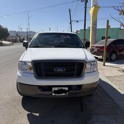 2004 Ford Pick up truck
