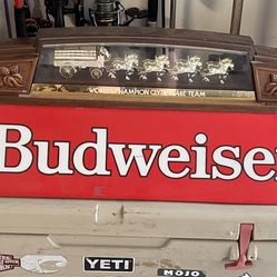 Budweiser Pool Table Light 