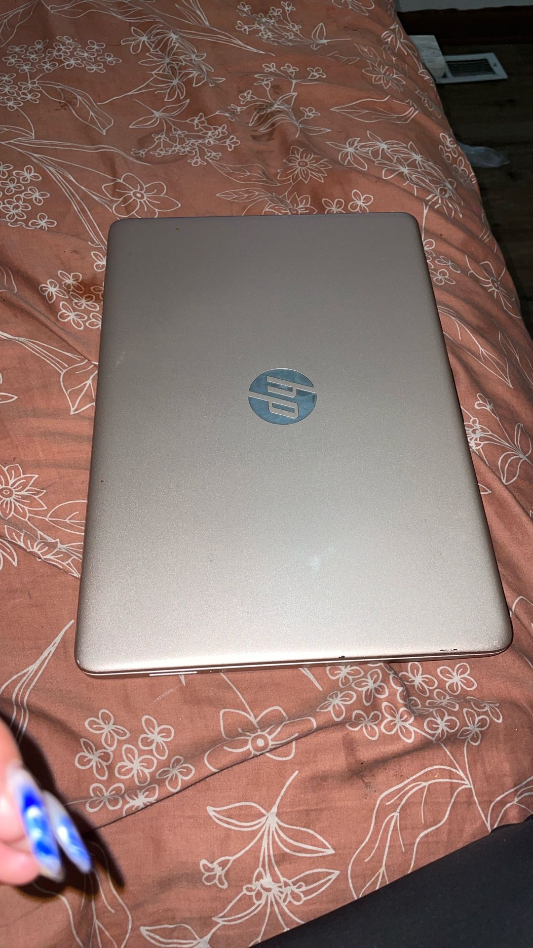 HP TOUCH SCREEN LAPTOP