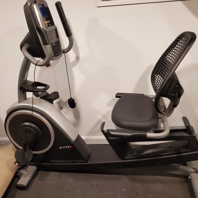 Freemotion 370r recumbent exercise bike hotsell