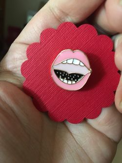 Loud mouth enamel pin