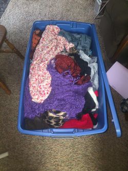 100 scarfs