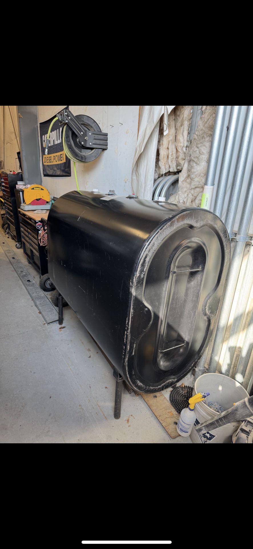 275 Gallon Oil Tank Like New