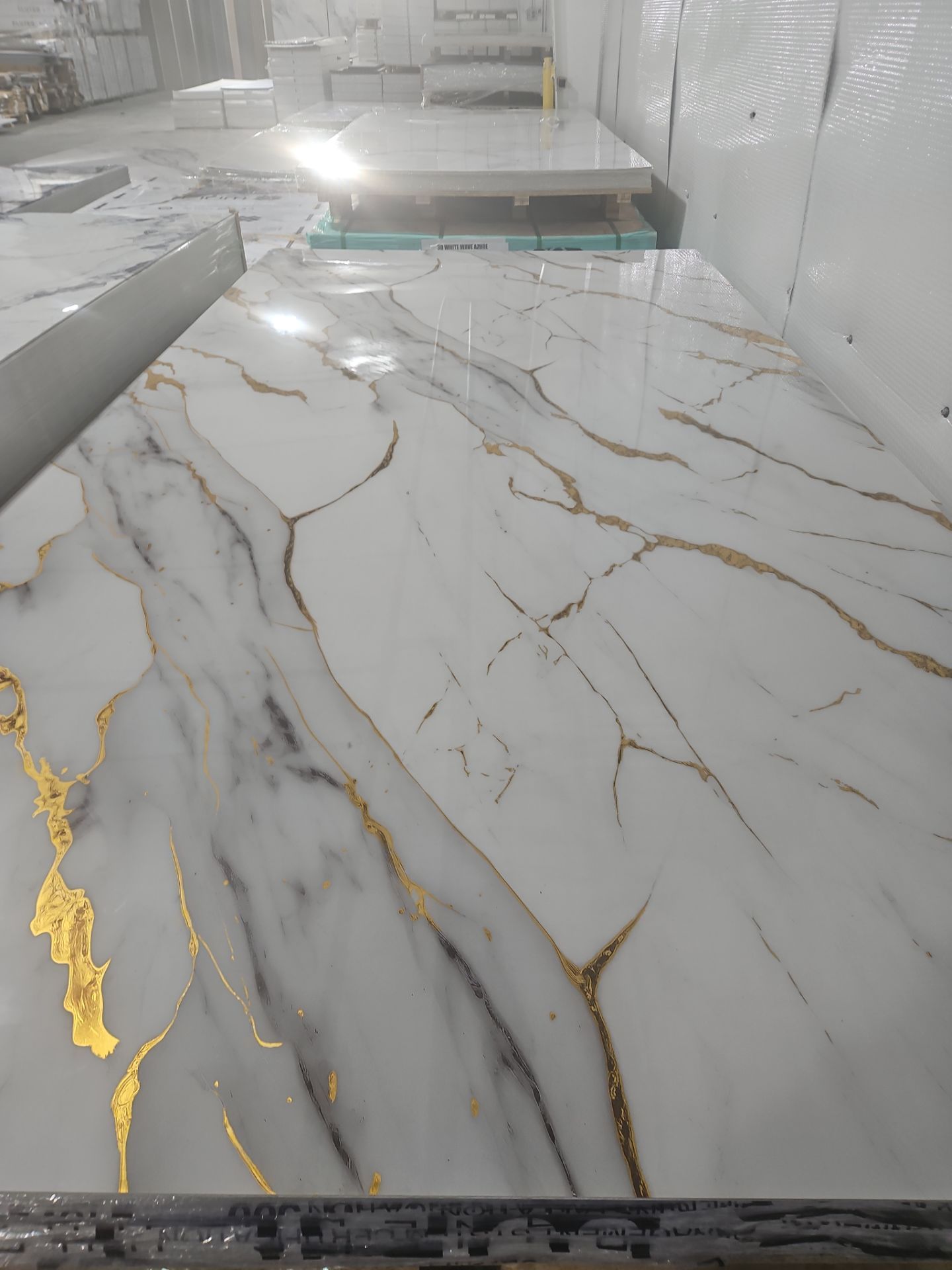 Luxe Gold Vein 4ft by 8ft PVC Wall Panels