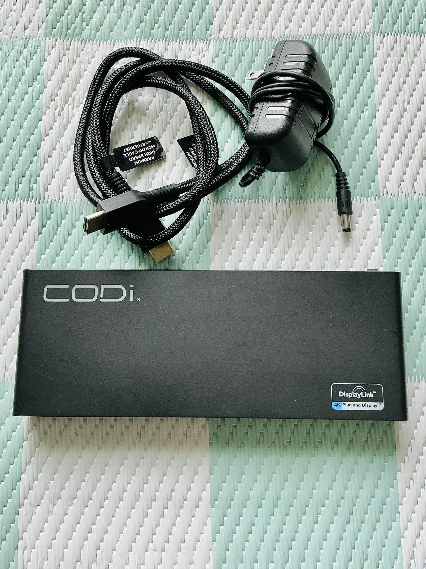 CODi Dual 4K Universal USB-C Docking Station Like NEW А01200