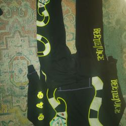 Beetlejuice Sweatshirt And Sweatpants Outfit 