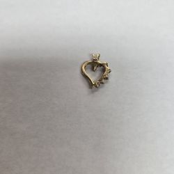 14k Gold Small heart pendant with Diamonds.