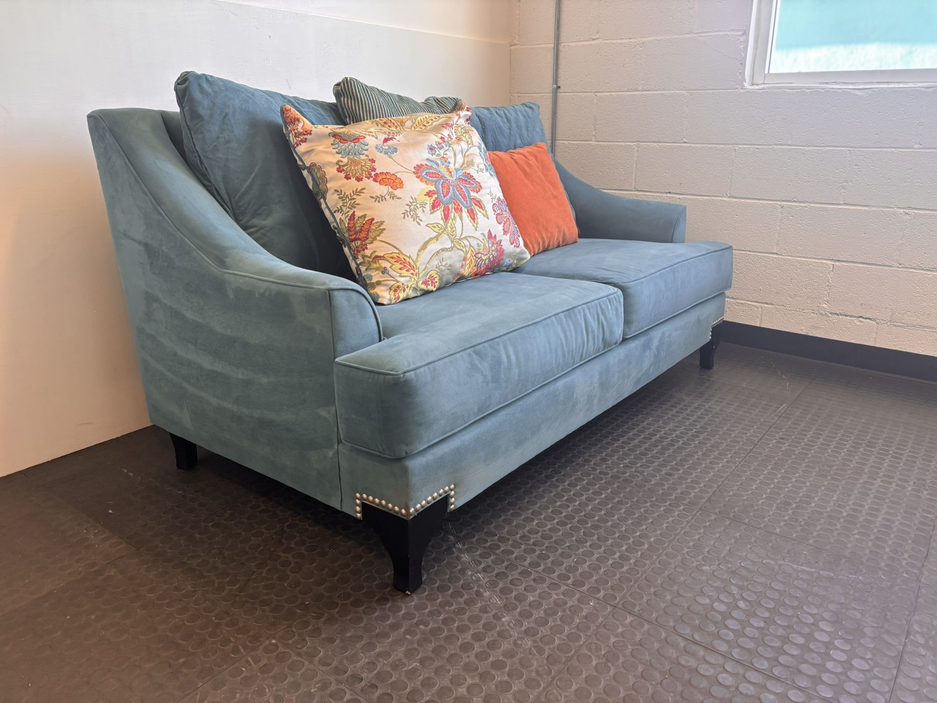 Sonnet Peacock Blue Sofá