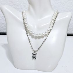 Silver and faux pearls bear layer necklace women's gift
