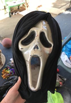 Scream mask