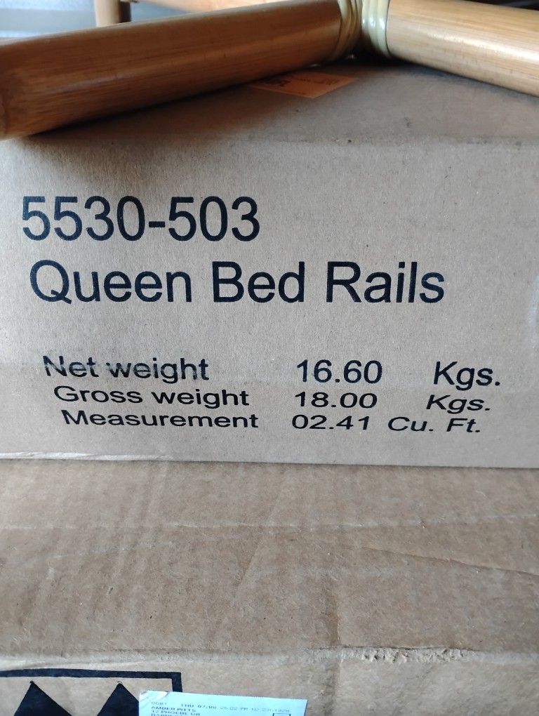Queen headboard and rails 