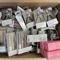 Japonesque & The Original MakeUp Eraser Lot (100) Items $80 For Lot