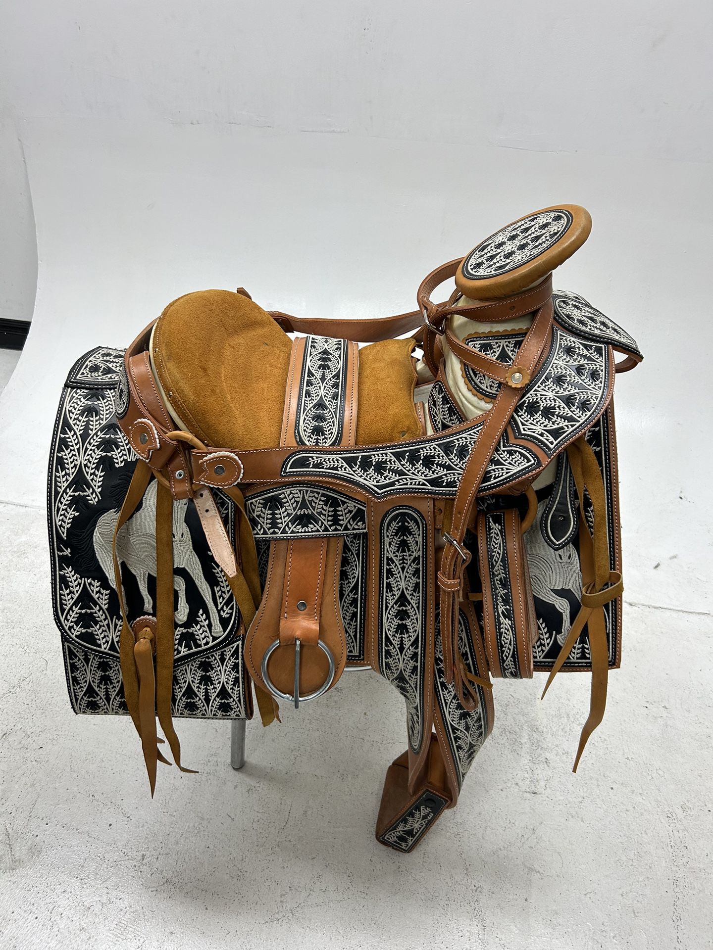 Montura Charra