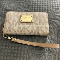 Michael Kors wallet
