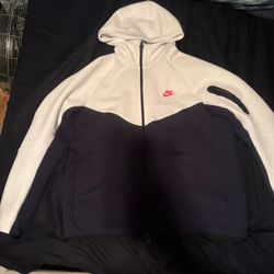 Nike Tech white blue red logo