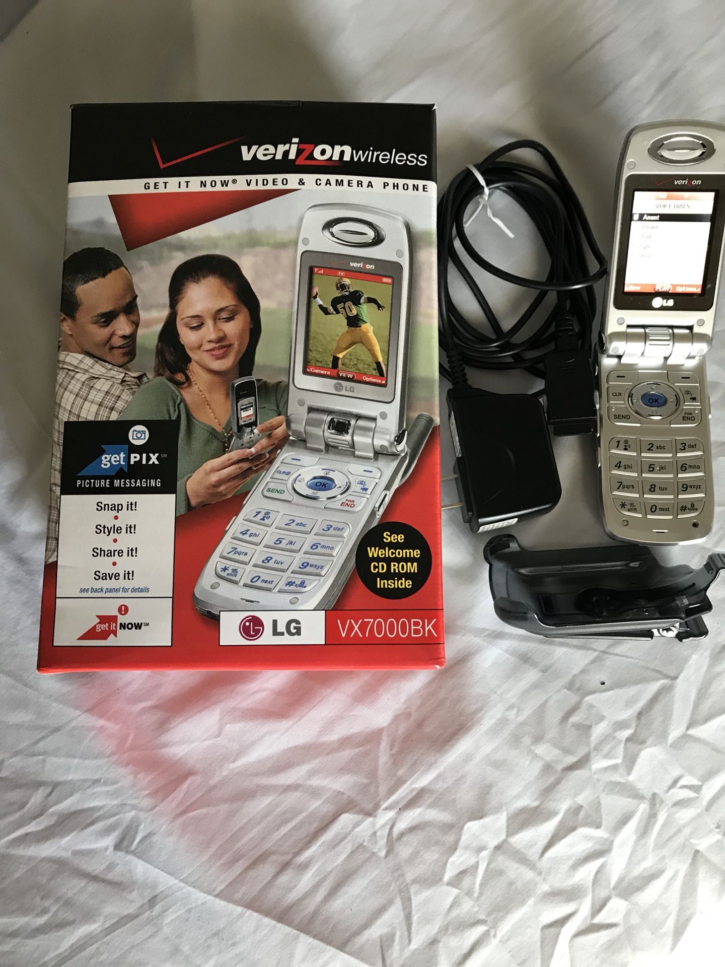 LG Cell Phone VX7000BX, Charger, Belt Holder, New LG VX7000 Cigarette lighter Adopter, Leather case selling all $25.