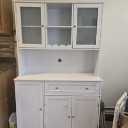 Kitchen Cabinet 