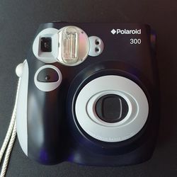 Polaroid 300 Instant Film Camera for Sale in Las NV - OfferUp