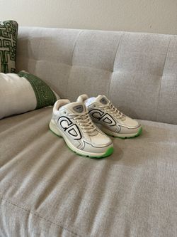 Dior b30 size 9 brand new with dust bag 