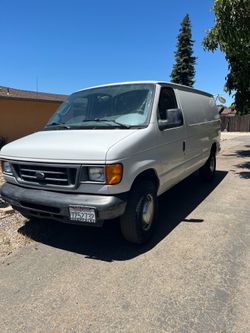 2006 Ford E-350
