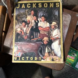 The Jackson’s victory tour book