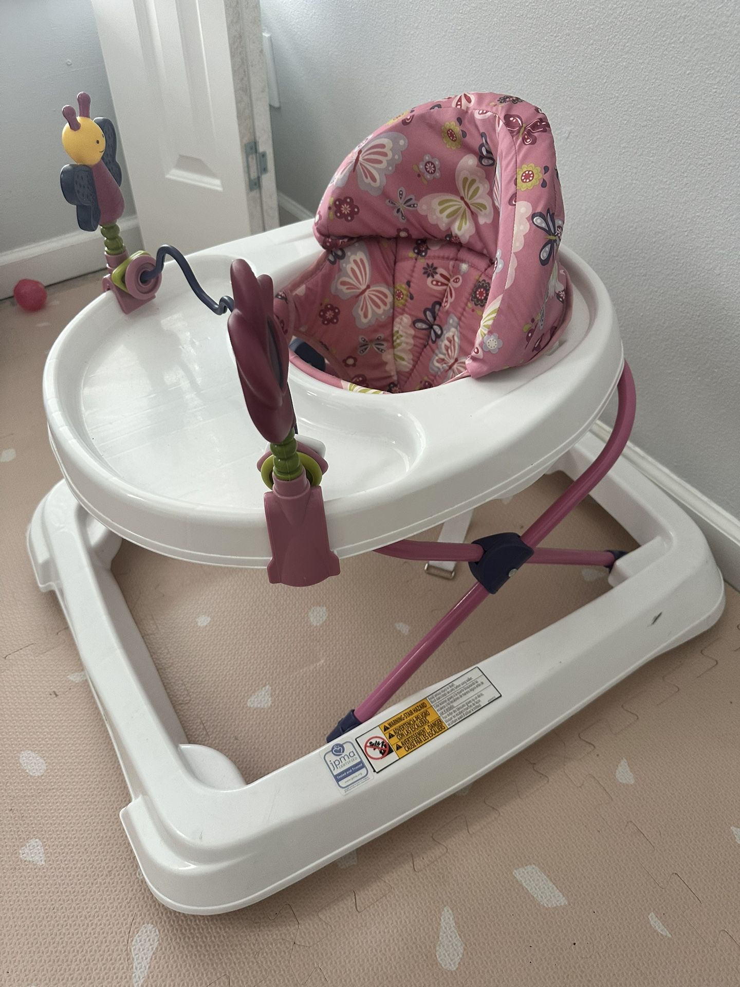 Babytrend Adjustable walker