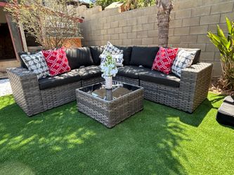Patio furniture outdoor new in the box