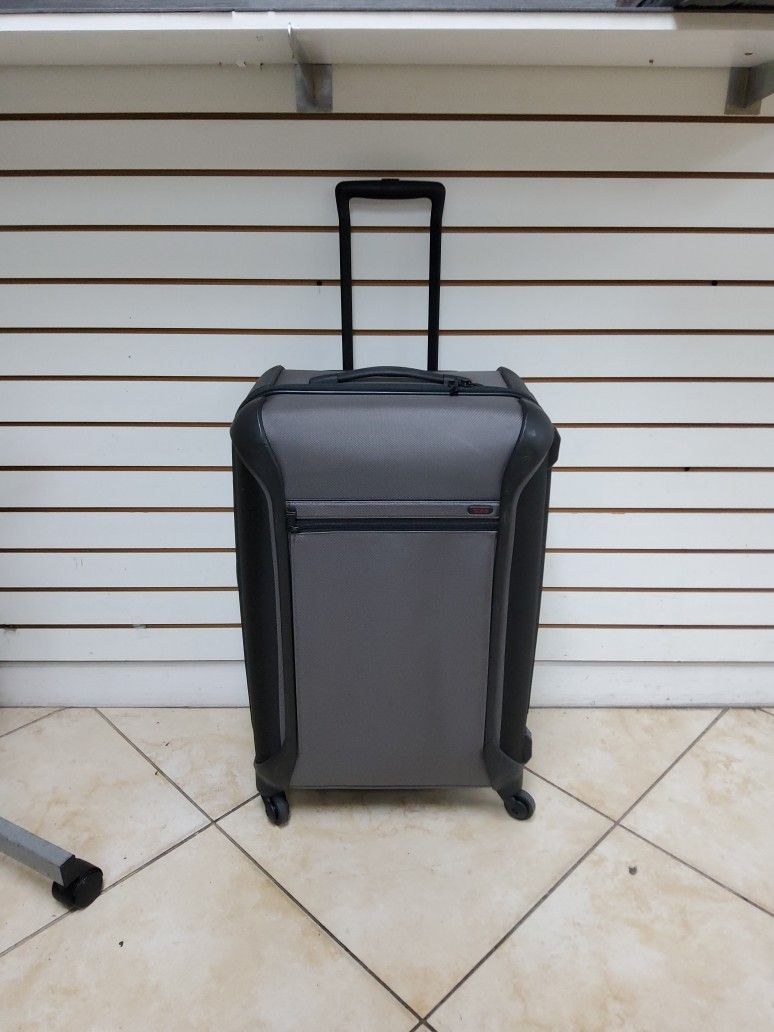 Tumi Gen 4.3 Lightweith Medium Trip 4 Wheel Packing Travel Suit Case Gray