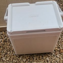 Coleman Chiller Series Cooler